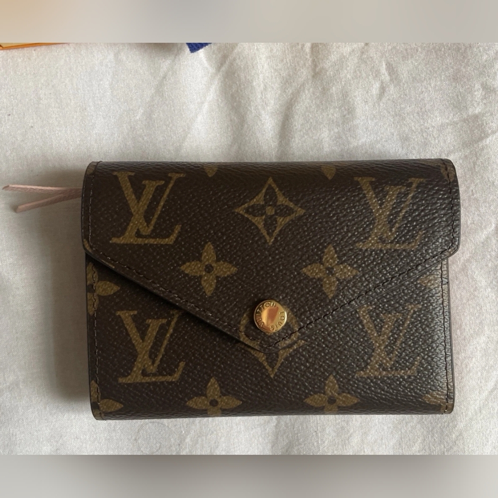 Louis Vuitton Victorine Wallet
